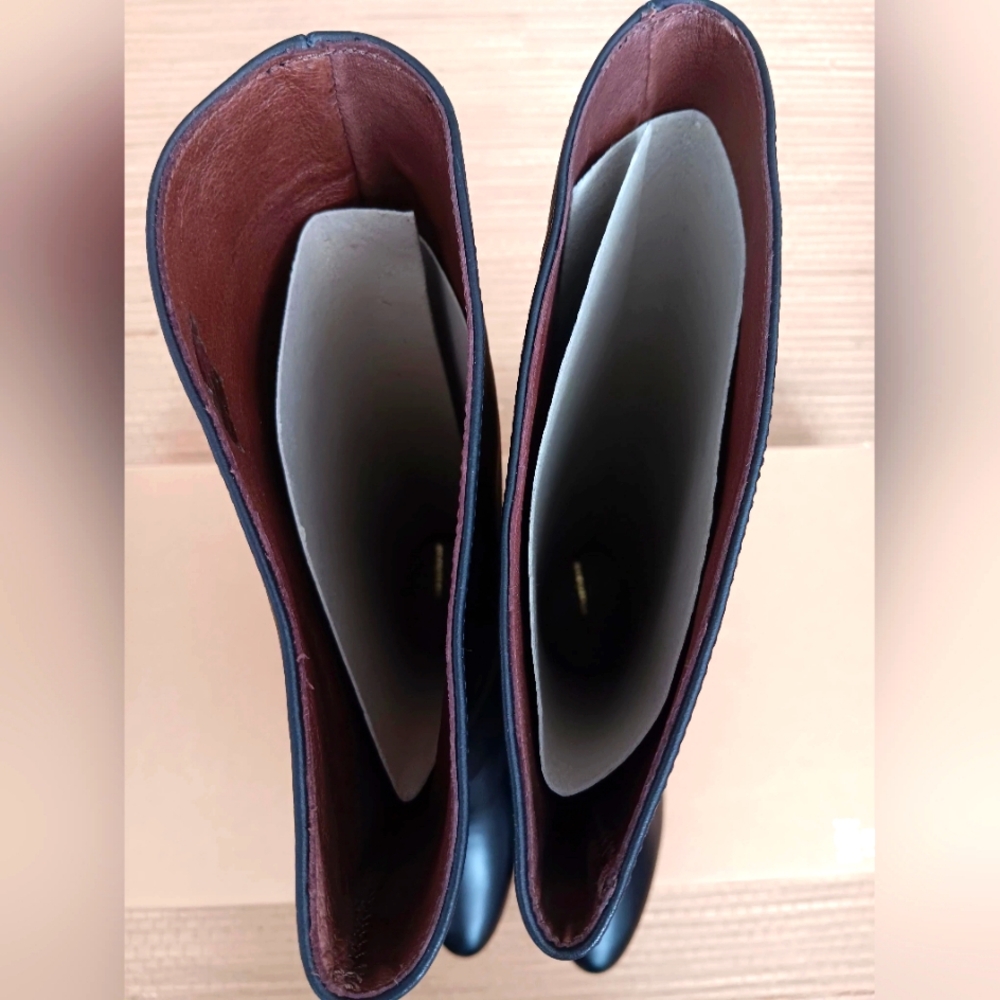 Black Leather High Boots - Picture 6 of 8